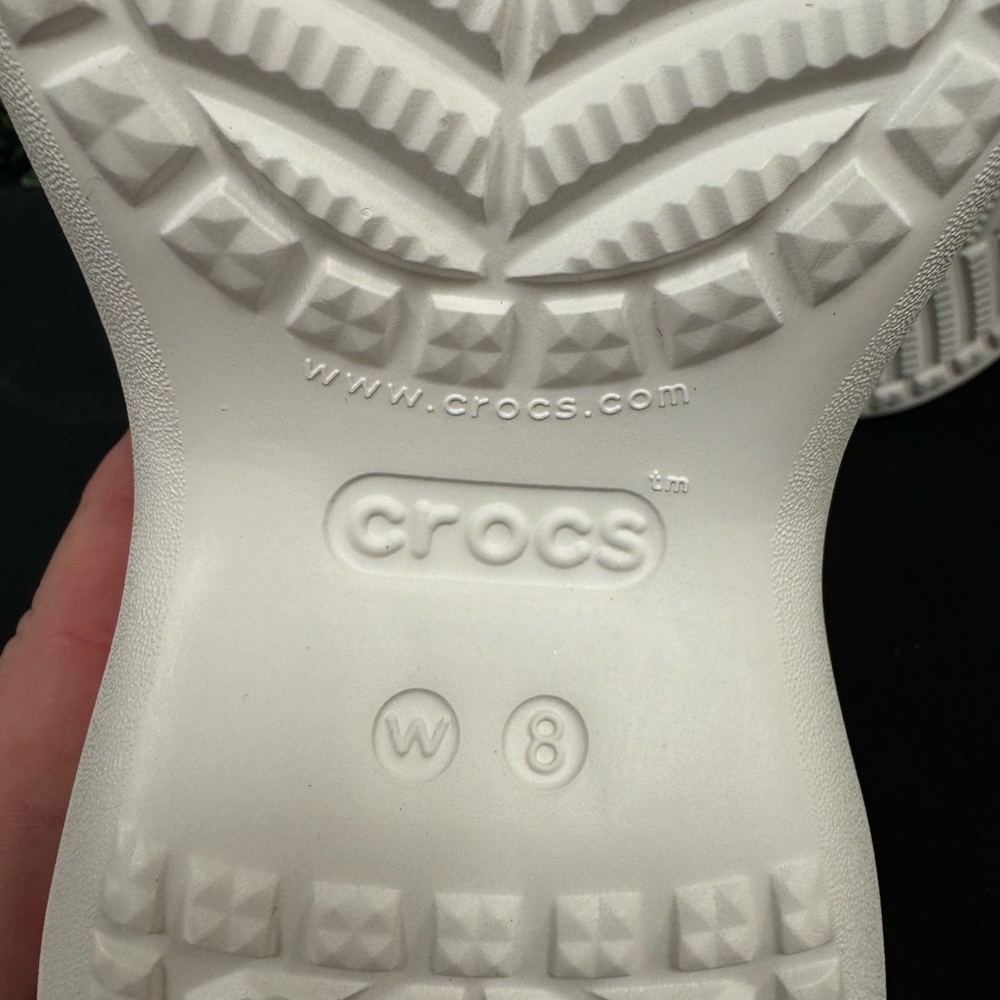 Crocs Bae Clogs - W8, W5 - Picture 8 of 10